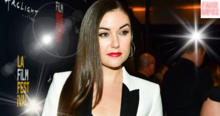 Sasha Grey on Social Media: Facebook, Twitter, Instagram etc.